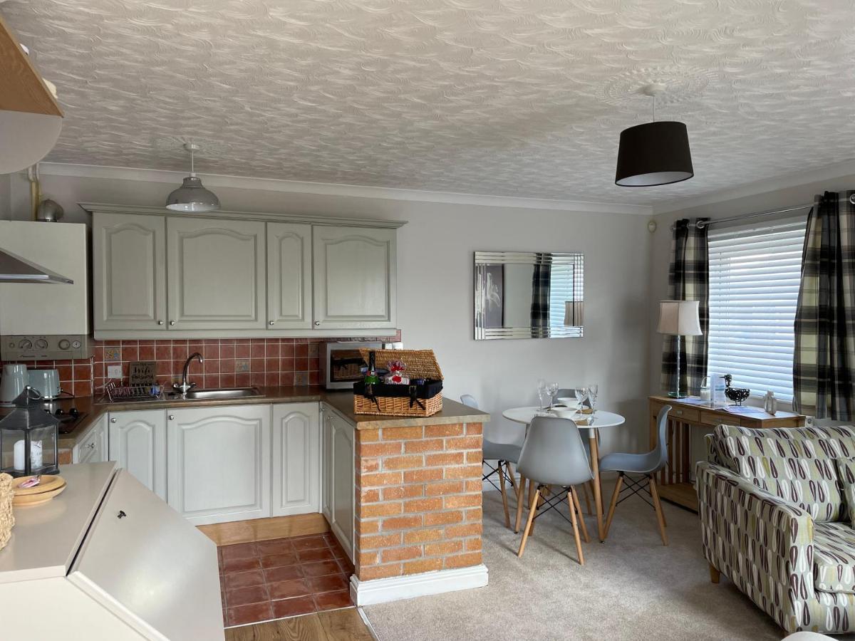 The Cwtch - A Self Contained One Bedroom Annex Pwllheli Ngoại thất bức ảnh